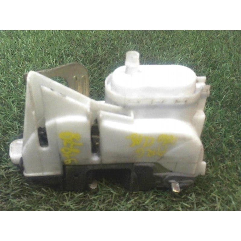 Serrure arriere gauche VOLKSWAGEN P0LO III SDI FLIGHT HAYON d’occasion