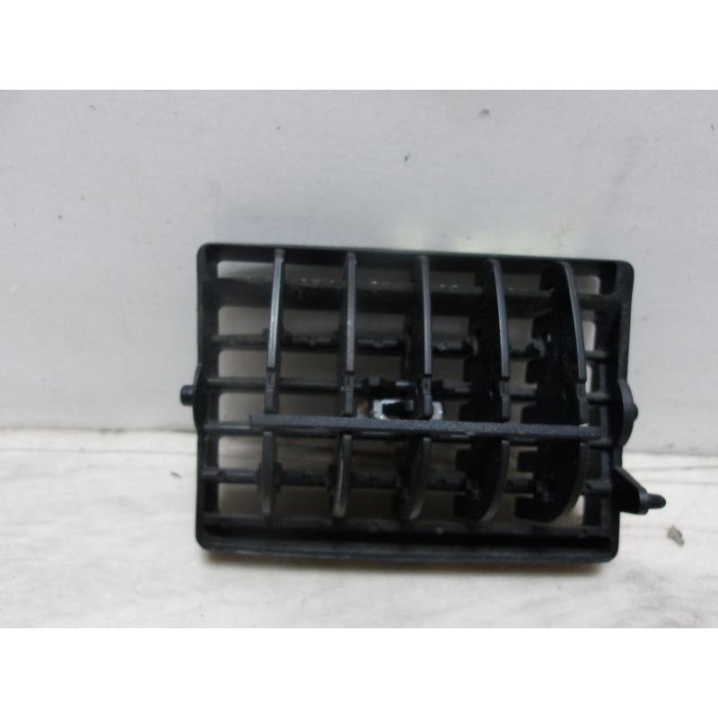 Aerateur tableau de bord PEUGEOT 307 PHASE 1 BREAK d’occasion