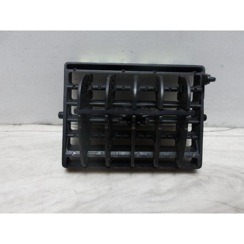 Aerateur tableau de bord avant gauche PEUGEOT 307 PHASE 1 BREAK d’occasion