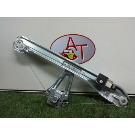 Leve vitre mecanique arriere gauche RENAULT CLIO III PHASE 1 d’occasion