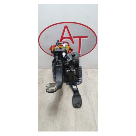Pedalier d'embrayage FIAT IDEA PHASE 2 d’occasion