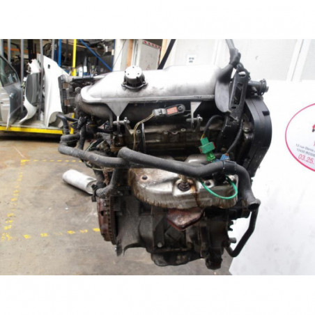 Moteur PEUGEOT 607 PHASE 1 d’occasion