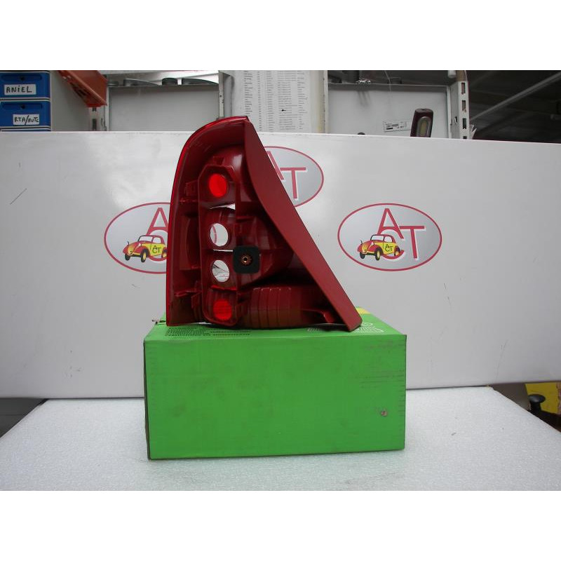 Feu arriere principal droit (feux) RENAULT CLIO II PHASE 2 d’occasion