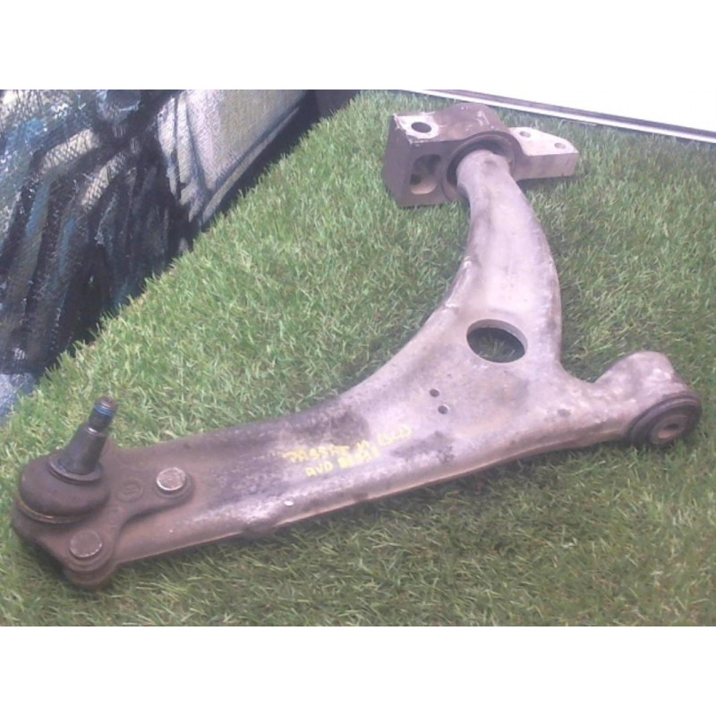Triangle avant droit VOLKSWAGEN PASSAT VI (3C2/362) d’occasion