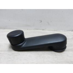 Manivelle de leve vitre DACIA SANDERO 1 d’occasion