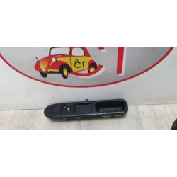 Interrupteur de leve vitre avant droit PEUGEOT 307 PHASE 1 d’occasion