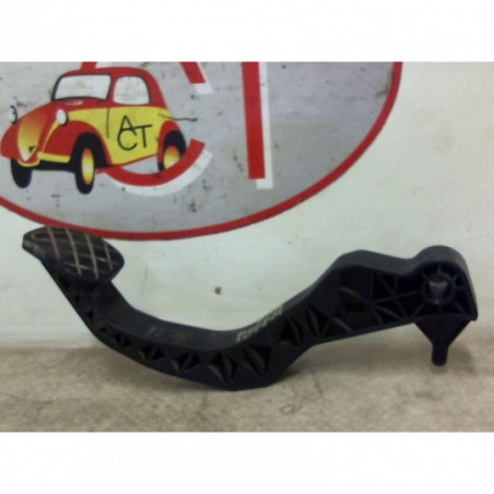 Pedalier d'embrayage VOLKSWAGEN POLO 4 PHASE 2 d’occasion