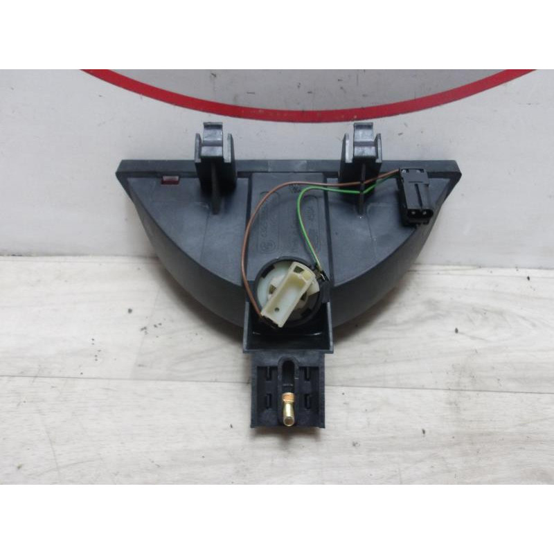 Feu arriere stop central BMW SERIE 3 E36 d’occasion
