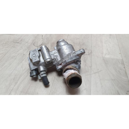 Boitier eau FORD FIESTA 4 PHASE 2 d’occasion