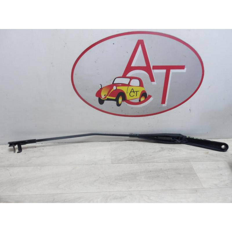 Bras essuie glace avant droit FORD FOCUS 2 PHASE 1 d’occasion