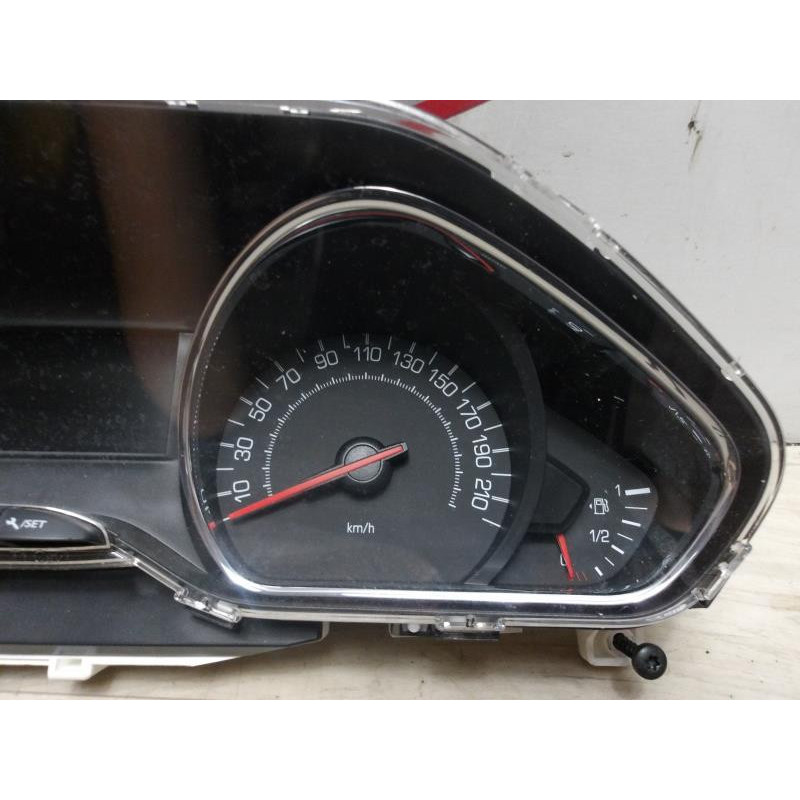 Compteur PEUGEOT 208 1 PHASE 1 d’occasion