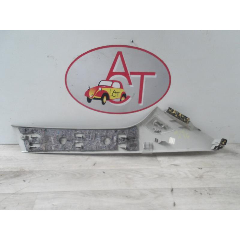 Garniture laterale Avant gauche FIAT DUCATO 3 PHASE 1 d’occasion