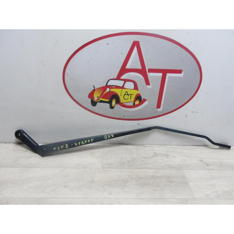 Bras essuie glace avant droit PEUGEOT 206+ d’occasion