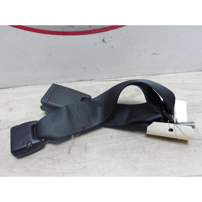 Attache ceinture arriere droit SUZUKI SPLASH d’occasion
