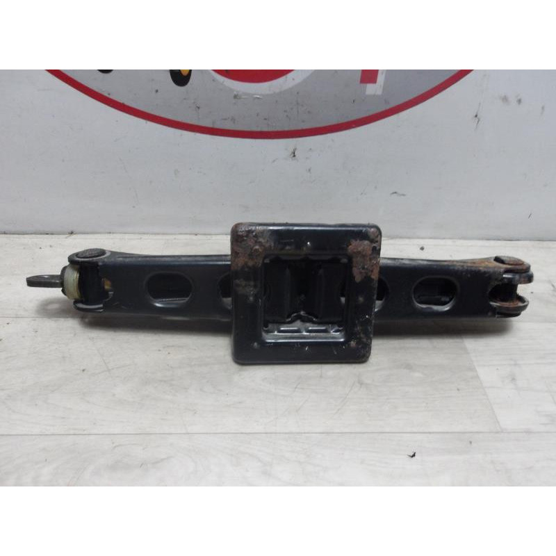 Cric FIAT PUNTO 2 PHASE 1 d’occasion