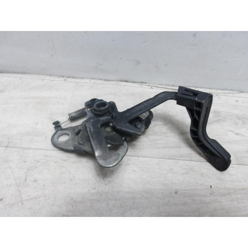 Serrure de capot PEUGEOT 207 PHASE 1 CABRIOLET d’occasion