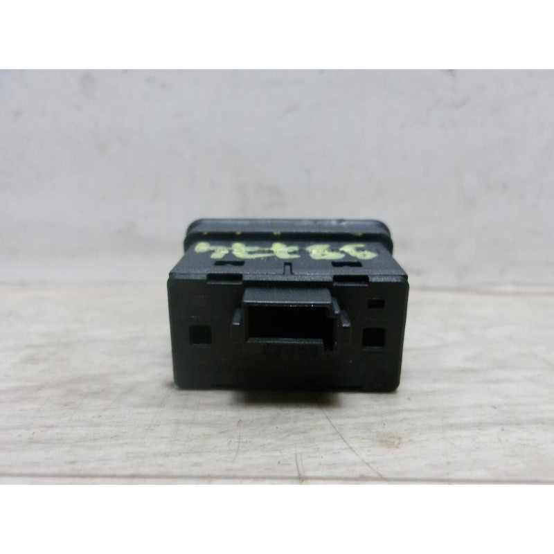 Interrupteur de leve vitre arriere droit BMW SERIE 5 E39 PHASE 2 d’occasion