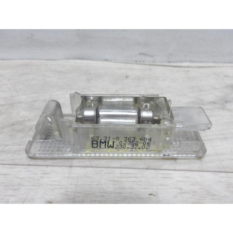 Lumiere porte avant droit BMW SERIE 5 E39 PHASE 2 d’occasion