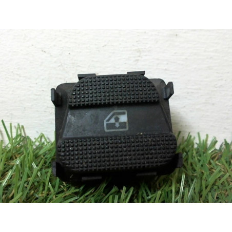Interrupteur de leve vitre avant droit VOLKSWAGEN GOLF III d’occasion