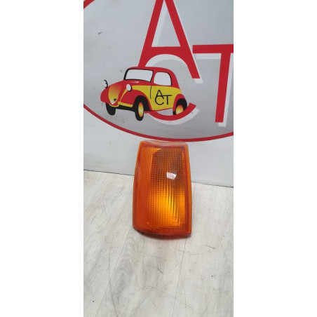 Optique avant secondaire droit (feux)(clignotant) RENAULT R9 d’occasion