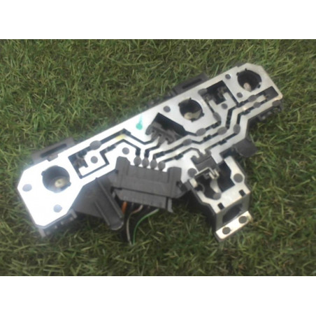 Platine feu arriere droit VOLKSWAGEN P0LO III SDI FLIGHT HAYON d’occasion