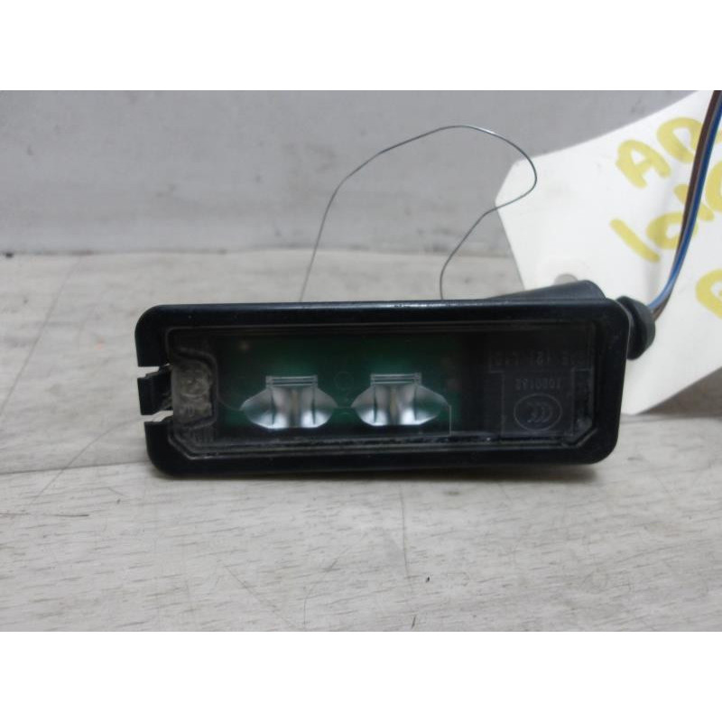 Eclairage de plaque VOLKSWAGEN POLO 5 PHASE 1 d’occasion