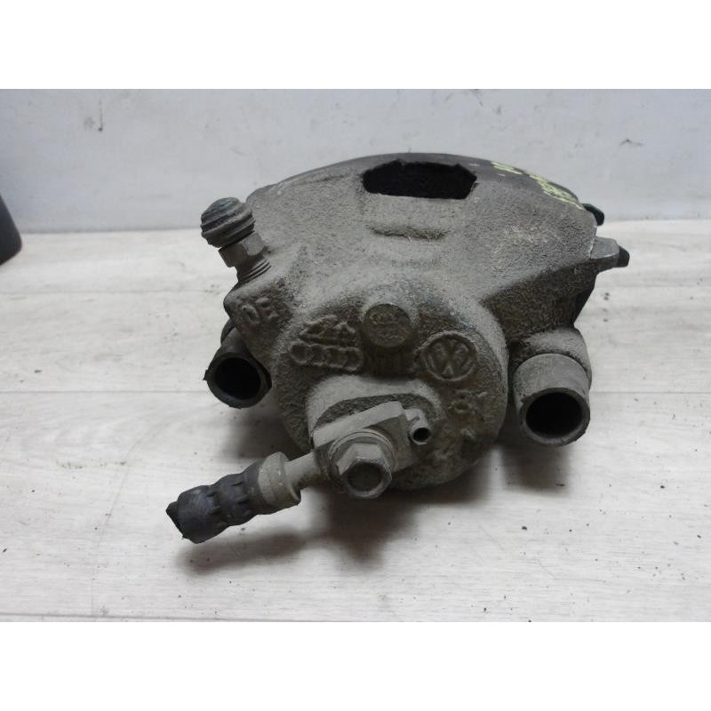 Etrier avant gauche (freinage) VOLKSWAGEN POLO 5 PHASE 1 d’occasion