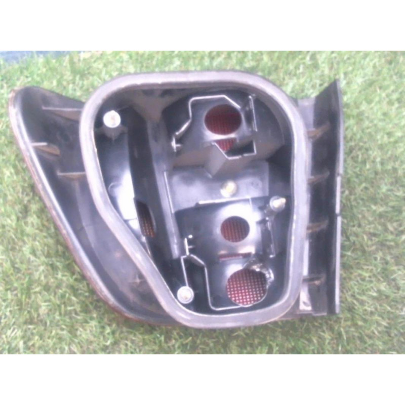 Feu arriere principal gauche (feux) VOLKSWAGEN P0LO III SDI FLIGHT HAYON d’occasion