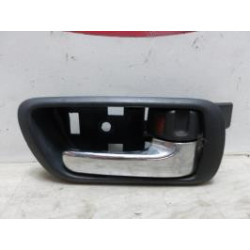 Poignee interieur arriere droit TOYOTA COROLLA VERSO 2 PHASE 1 d’occasion