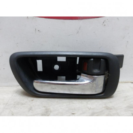 Poignee interieur arriere droit TOYOTA COROLLA VERSO 2 PHASE 1 d’occasion