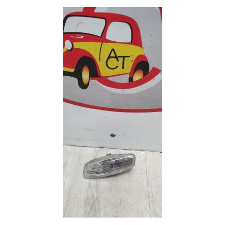 Repetiteur clignotant avant gauche (Feux) PEUGEOT  d’occasion