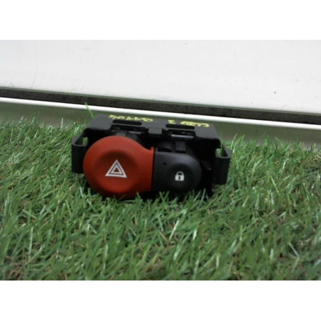 Bouton de warning RENAULT CLIO III PHASE 1 d’occasion