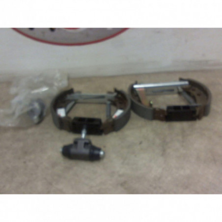 Kit de freins arriere VOLKSWAGEN  d’occasion