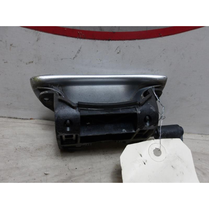 Poignee porte arriere gauche PEUGEOT 206+ d’occasion