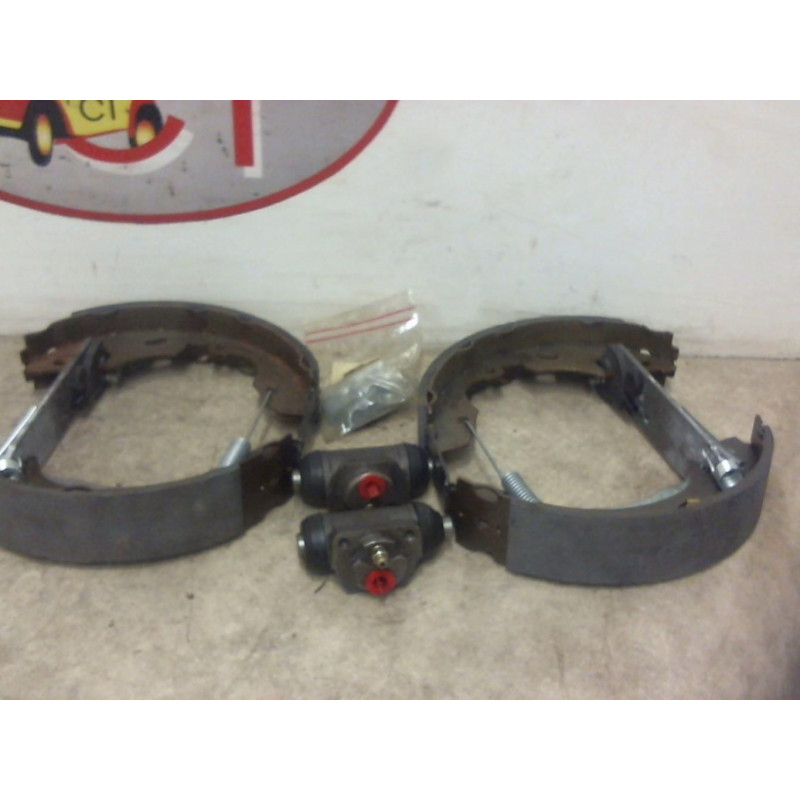 Kit de freins arriere FORD MONDEO 1 PHASE 2 d’occasion