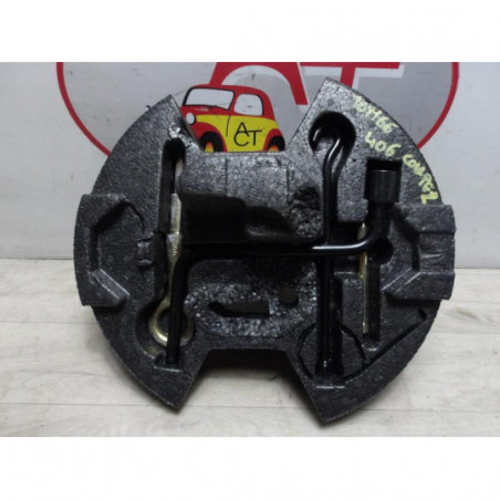 Cric (Ensemble depannage) PEUGEOT 406 COUPE d’occasion
