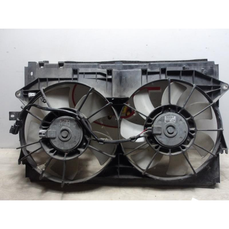 Moto ventilateur radiateur TOYOTA COROLLA VERSO 2 PHASE 1 d’occasion