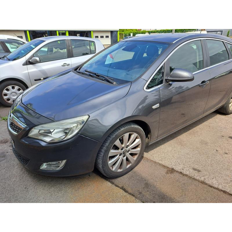 Aerateur tableau de bord avant gauche OPEL ASTRA J PHASE 1 d’occasion