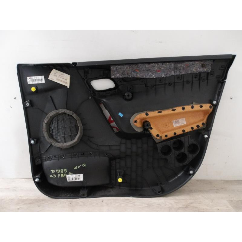 Panneau de porte avant gauche CITROEN C3 2 PHASE 1 d’occasion