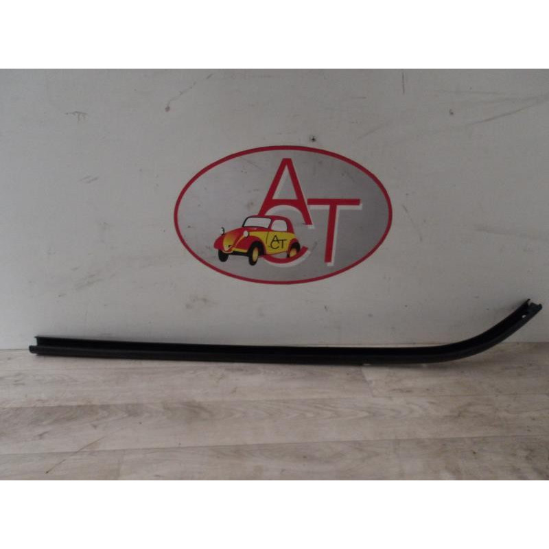 Rail de porte coulissante PEUGEOT 1007 d’occasion