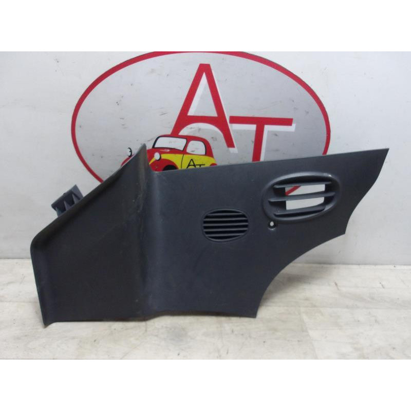 Garniture laterale Avant droite FIAT 500 2 CABRIO PHASE 1 d’occasion