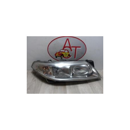 Optique avant principal droit (feux)(phare) RENAULT  d’occasion