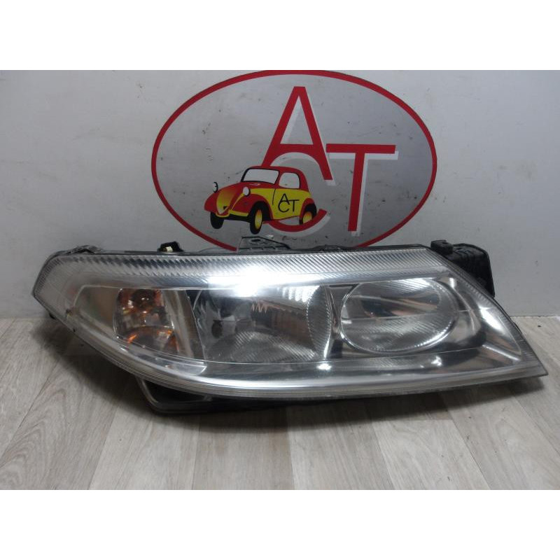 Optique avant principal droit (feux)(phare) RENAULT  d’occasion