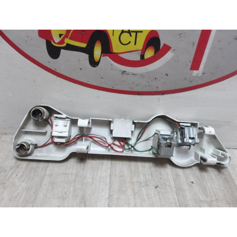 Platine feu arriere gauche MAZDA  d’occasion