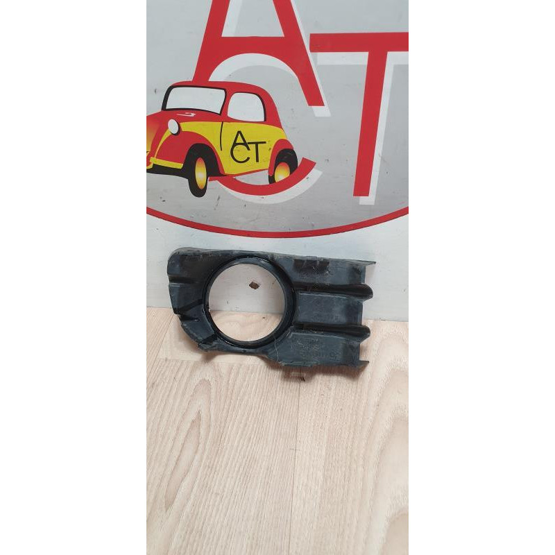 Enjoliveur anti brouillard RENAULT  d’occasion