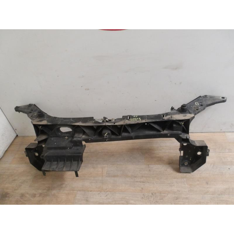 Armature avant, Masque avant RENAULT CLIO 3 PHASE 1 d’occasion