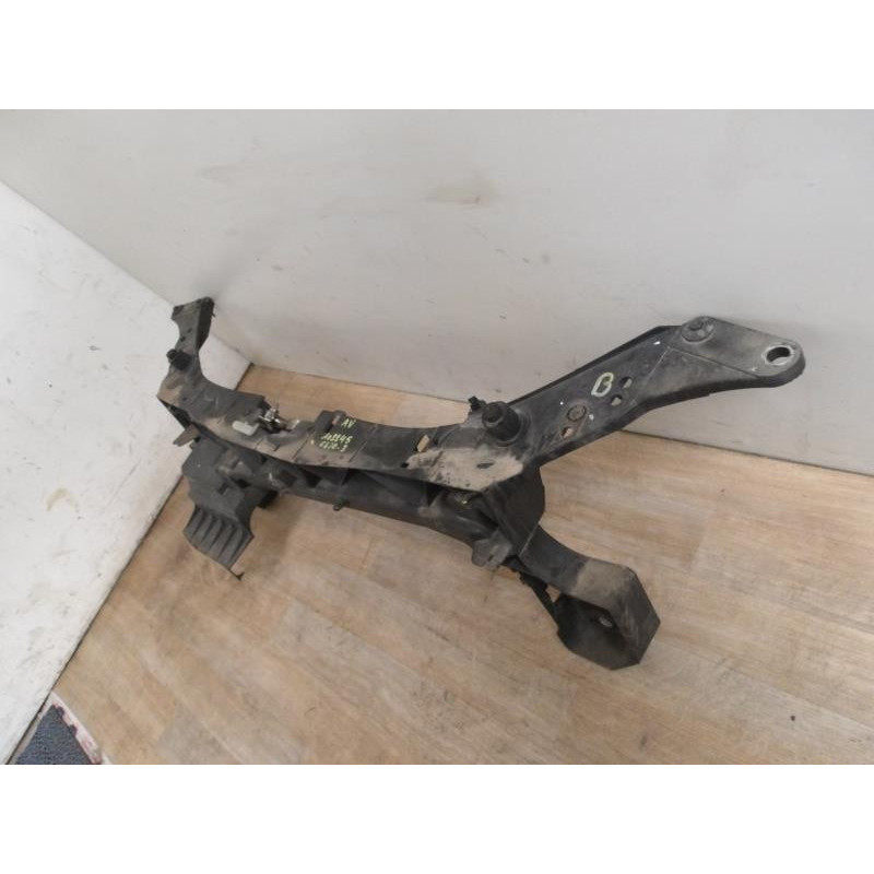 Armature avant, Masque avant RENAULT CLIO 3 PHASE 1 d’occasion