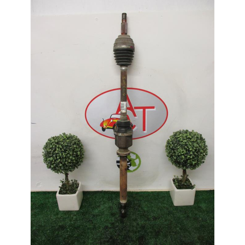 Cardan droit (transmission) RENAULT CLIO III PHASE 1 d’occasion
