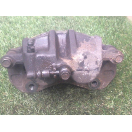 Etrier avant gauche (freinage) HYUNDAI TRAJET PHASE 2 d’occasion