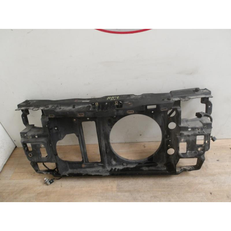 Armature avant, Masque avant VOLKSWAGEN POLO 3 PHASE 1 d’occasion